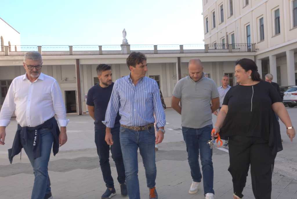 screenshot-2025-10-16-alle-150532-e1760620050569-aspect-ratio-395-265